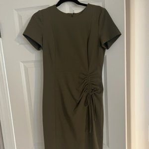 Calvin Klein Women's Olive Green Short Sleeve Knee Length Dress